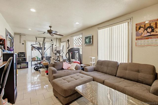 7544 Easthill Dr, San Diego, CA 92114