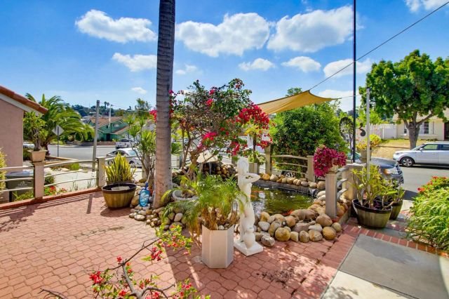 7544 Easthill Dr, San Diego, CA 92114