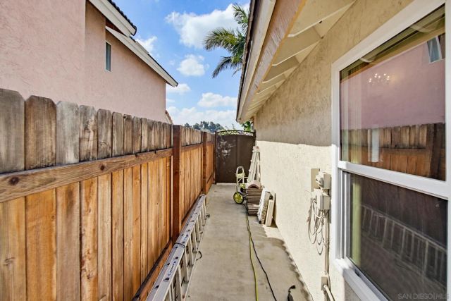 7544 Easthill Dr, San Diego, CA 92114