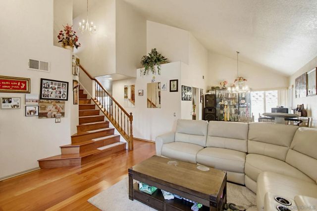 7544 Easthill Dr, San Diego, CA 92114