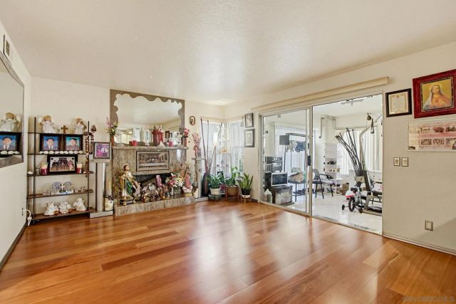 7544 Easthill Dr, San Diego, CA 92114