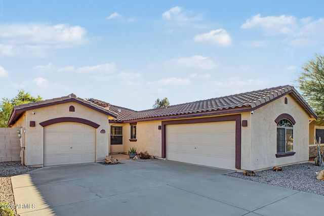2521 W DARREL Road, Phoenix, AZ 85041