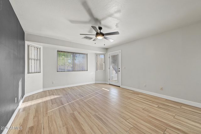2521 W DARREL Road, Phoenix, AZ 85041
