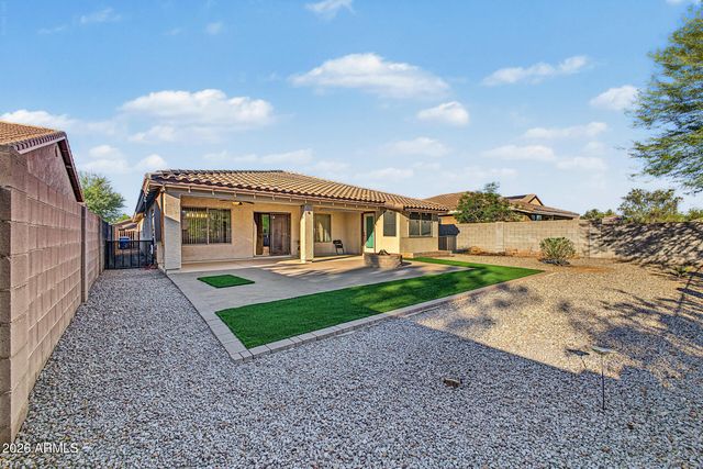 2521 W DARREL Road, Phoenix, AZ 85041