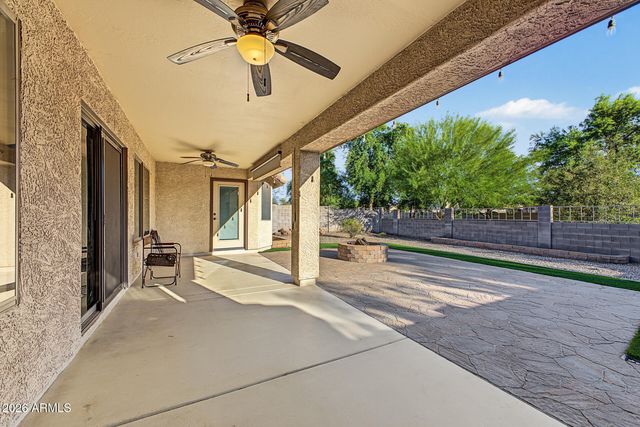 2521 W DARREL Road, Phoenix, AZ 85041