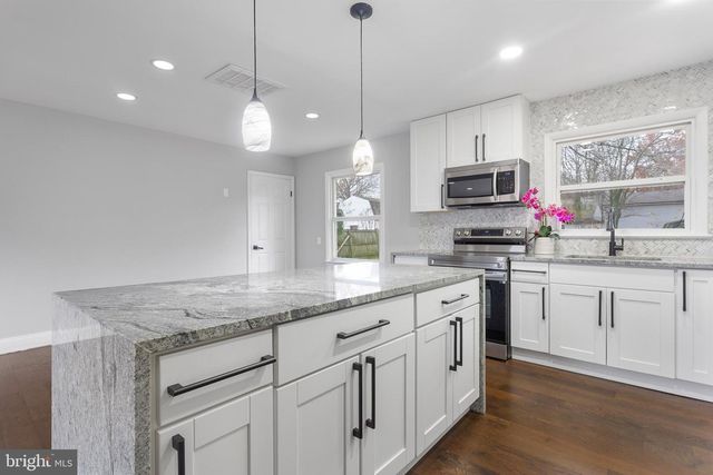 4611 PENDALL DR, Fort Washington, MD 20744