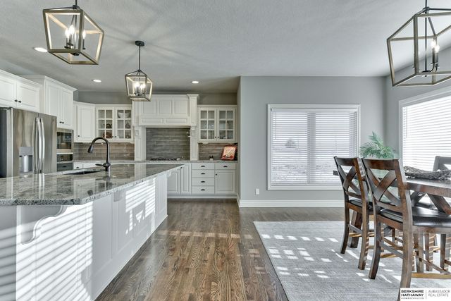 12708 S 73 Street, Papillion, NE 68046