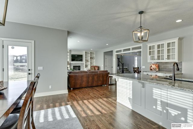 12708 S 73 Street, Papillion, NE 68046