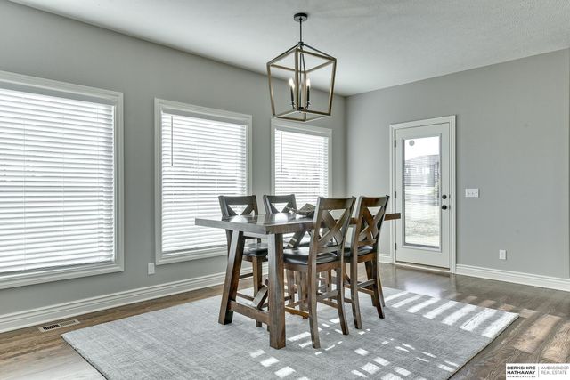 12708 S 73 Street, Papillion, NE 68046