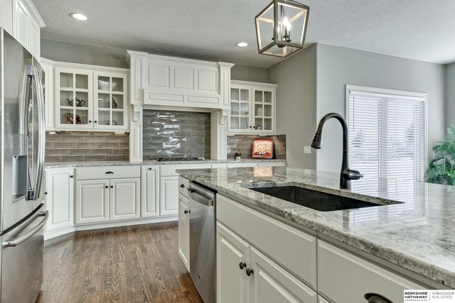 12708 S 73 Street, Papillion, NE 68046