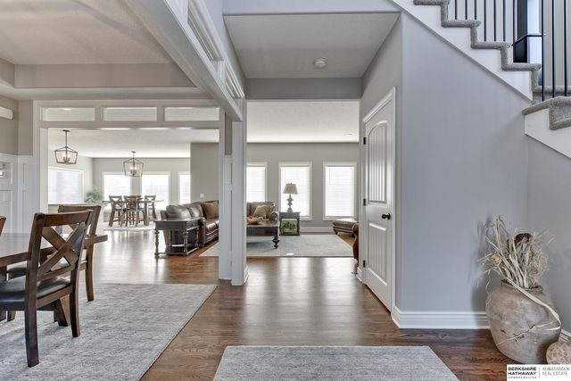 12708 S 73 Street, Papillion, NE 68046