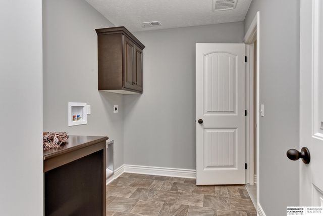 12708 S 73 Street, Papillion, NE 68046
