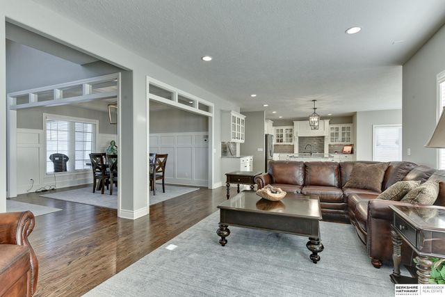 12708 S 73 Street, Papillion, NE 68046