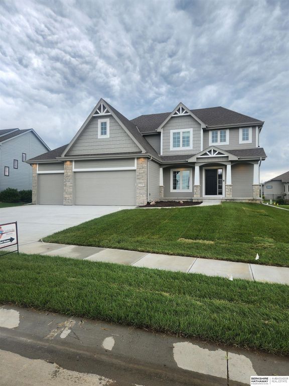 12708 S 73 Street, Papillion, NE 68046