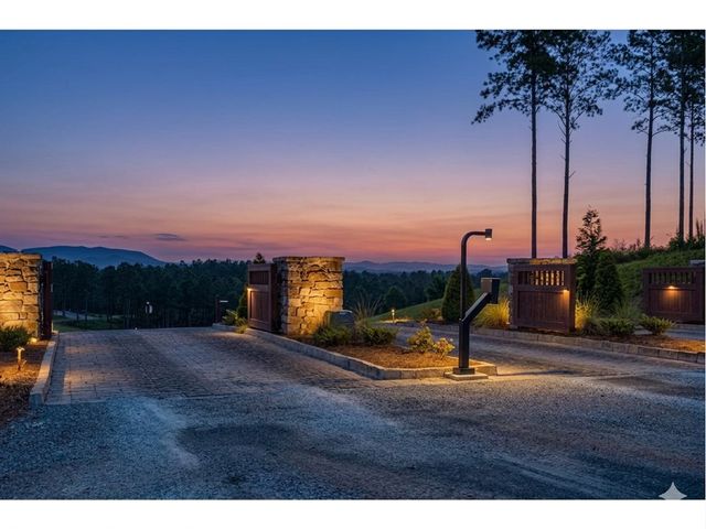177R Overlook Way, Ellijay, GA 30536