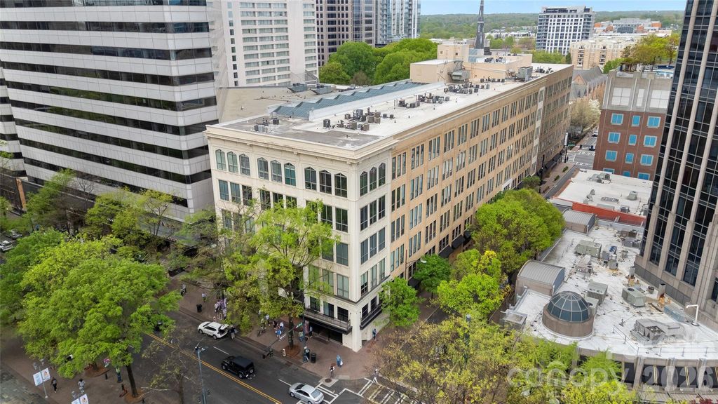 127 N Tryon Street 410, Charlotte, NC 28202