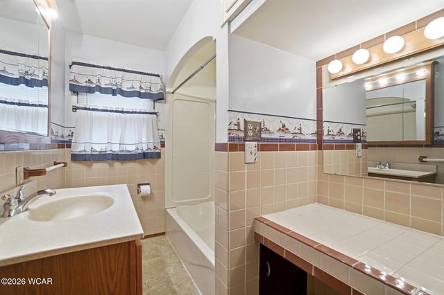 120 W Melrose Avenue, Findlay, OH 45840