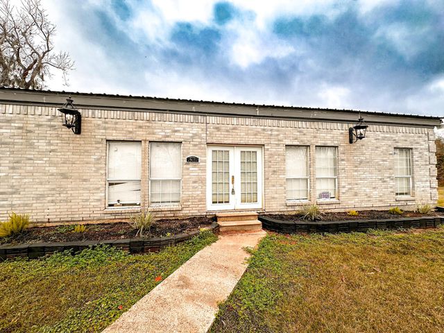 638 Kelly Lane, Angleton, TX 77515