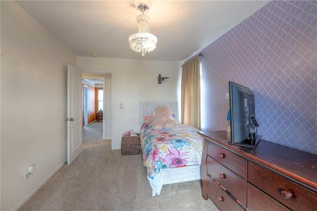 824 SE 13th Street, Lee's Summit, MO 64081