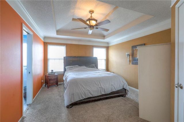 824 SE 13th Street, Lee's Summit, MO 64081