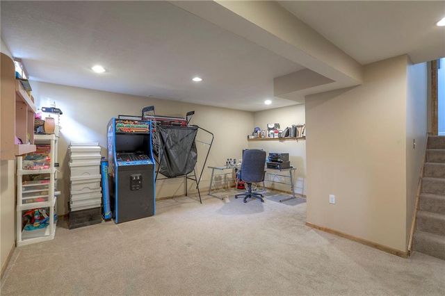 824 SE 13th Street, Lee's Summit, MO 64081