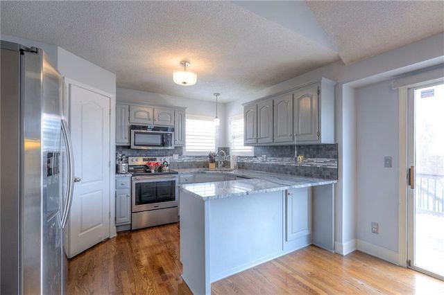 824 SE 13th Street, Lee's Summit, MO 64081