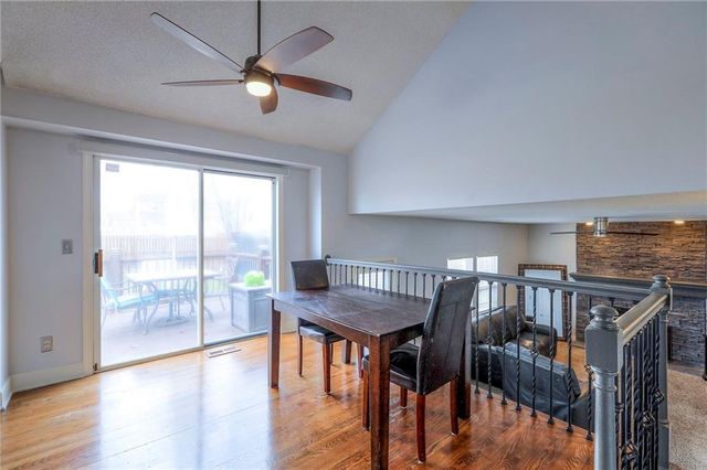 824 SE 13th Street, Lee's Summit, MO 64081