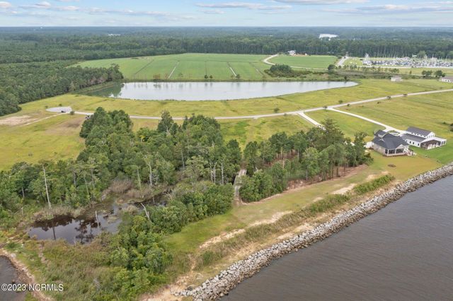 243 Wind Lake Road S, Oriental, NC 28571