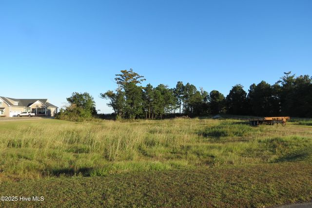 243 Wind Lake Road S, Oriental, NC 28571