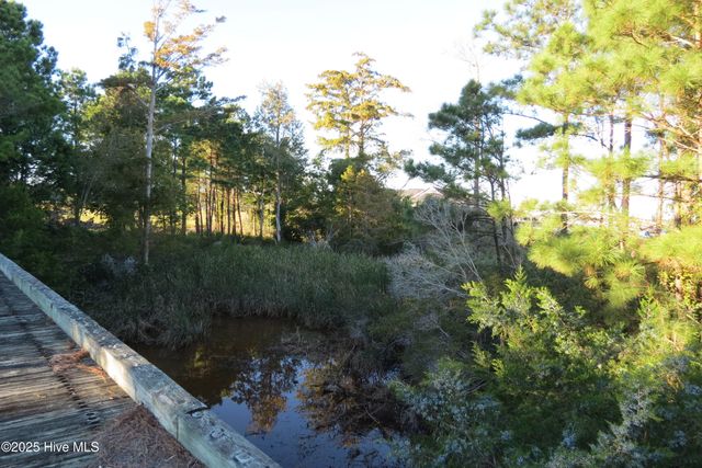 243 Wind Lake Road S, Oriental, NC 28571