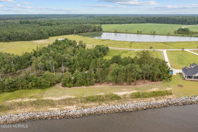 243 Wind Lake Road S, Oriental, NC 28571