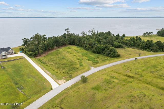 243 Wind Lake Road S, Oriental, NC 28571