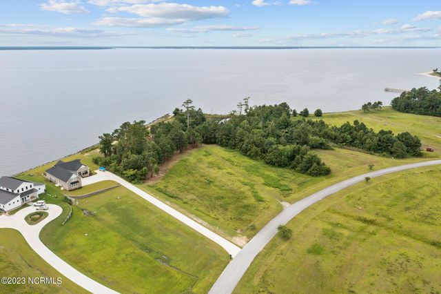 243 Wind Lake Road S, Oriental, NC 28571