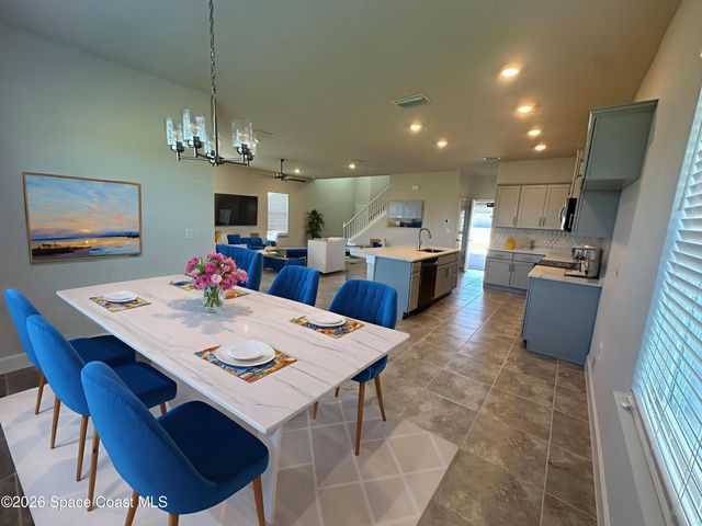 1092 Canfield Circle SE, Palm Bay, FL 32909