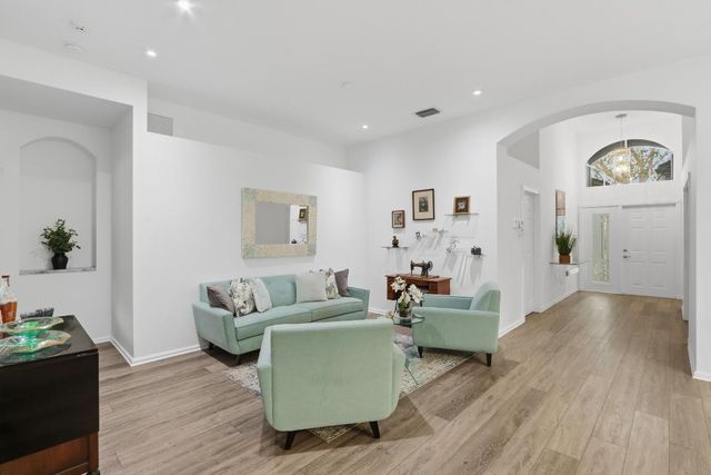 8752 Palm River Drive, Lake Worth, FL 33467