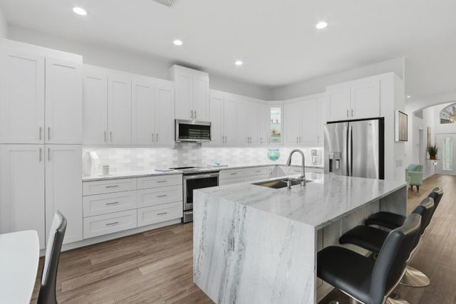 8752 Palm River Drive, Lake Worth, FL 33467