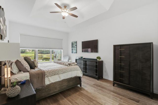 8752 Palm River Drive, Lake Worth, FL 33467