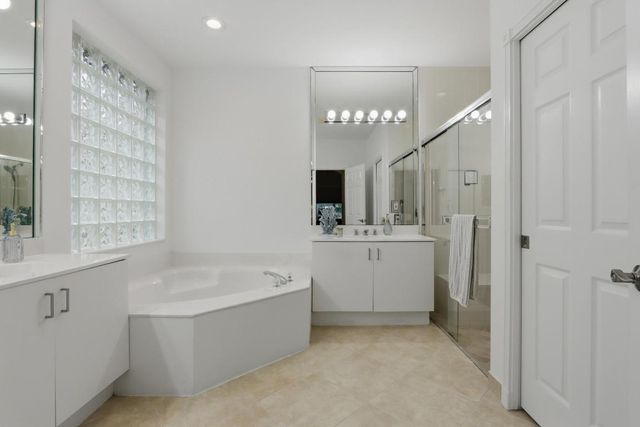 8752 Palm River Drive, Lake Worth, FL 33467