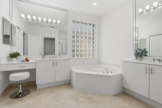 8752 Palm River Drive, Lake Worth, FL 33467