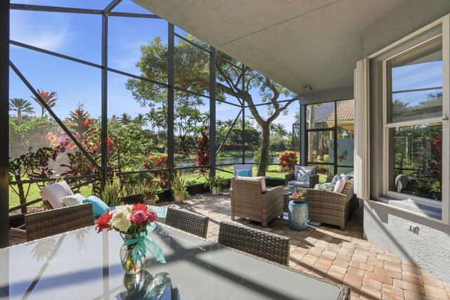 8752 Palm River Drive, Lake Worth, FL 33467