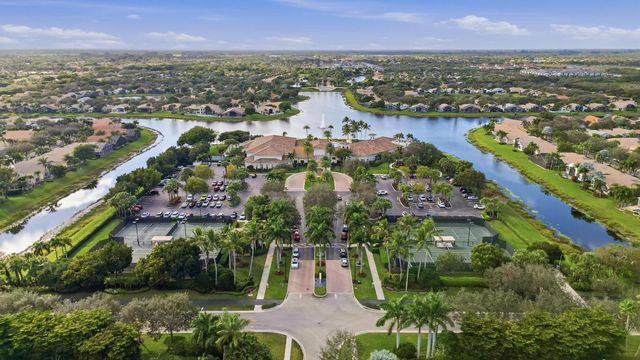 8752 Palm River Drive, Lake Worth, FL 33467