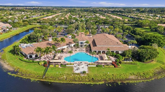 8752 Palm River Drive, Lake Worth, FL 33467