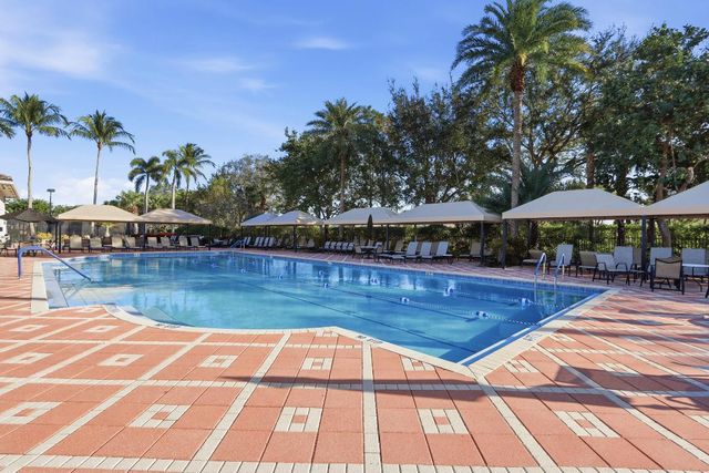 8752 Palm River Drive, Lake Worth, FL 33467