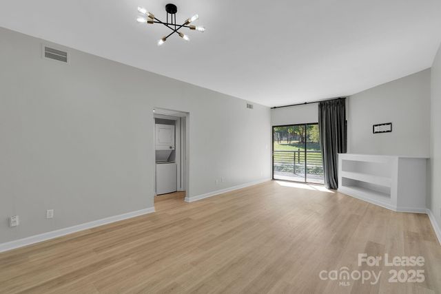 224 N Poplar Street 2, Charlotte, NC 28202