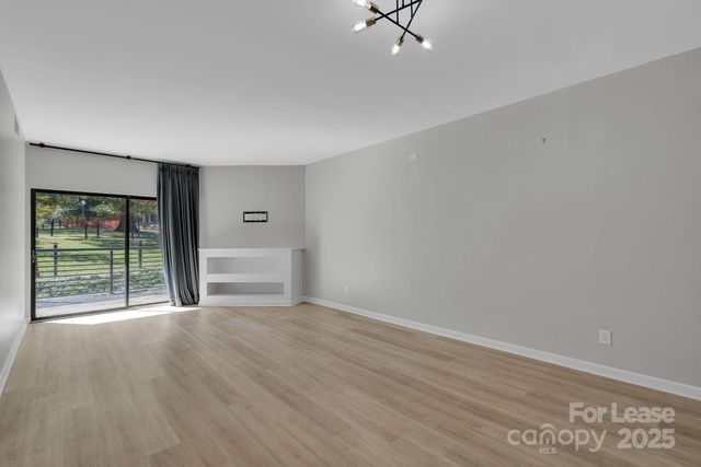 224 N Poplar Street 2, Charlotte, NC 28202