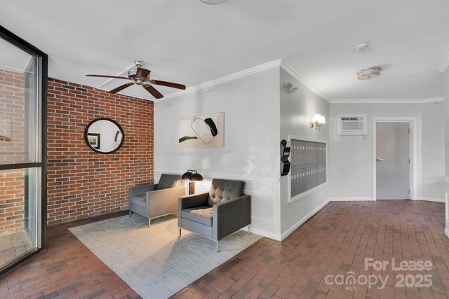 224 N Poplar Street 2, Charlotte, NC 28202