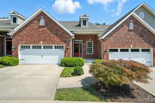221 Kehrs Mill Bend Drive, Ballwin, MO 63011