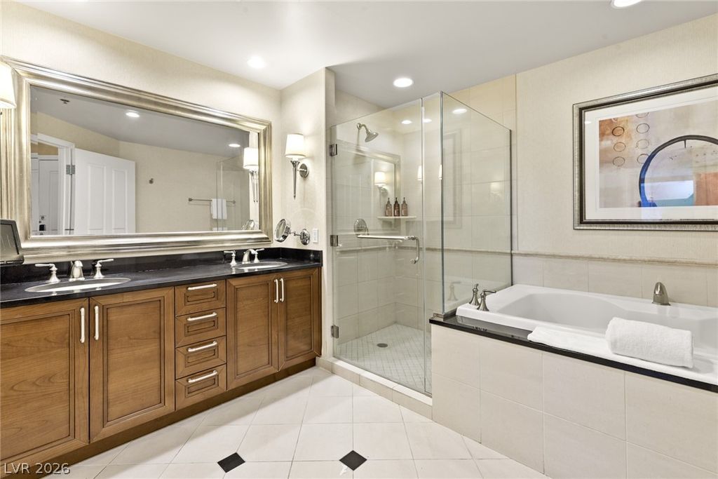 125 East Harmon Avenue 1103, Las Vegas, NV 89109 — photo 2