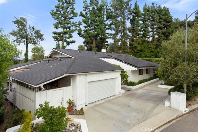 16244 Dorilee Lane, Encino, CA 91436