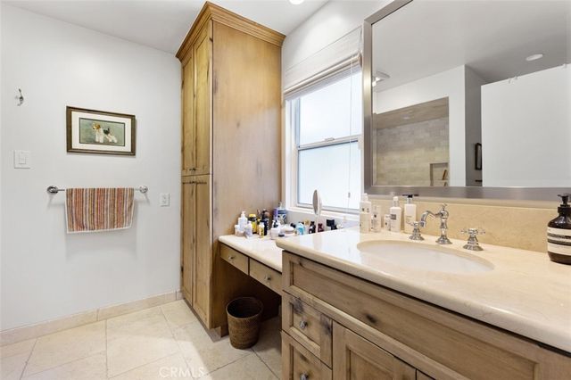 16244 Dorilee Lane, Encino, CA 91436